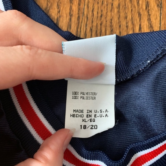 USA BASKETBALL SPORTS JERSEY 🇺🇸 - Picture 4 of 4